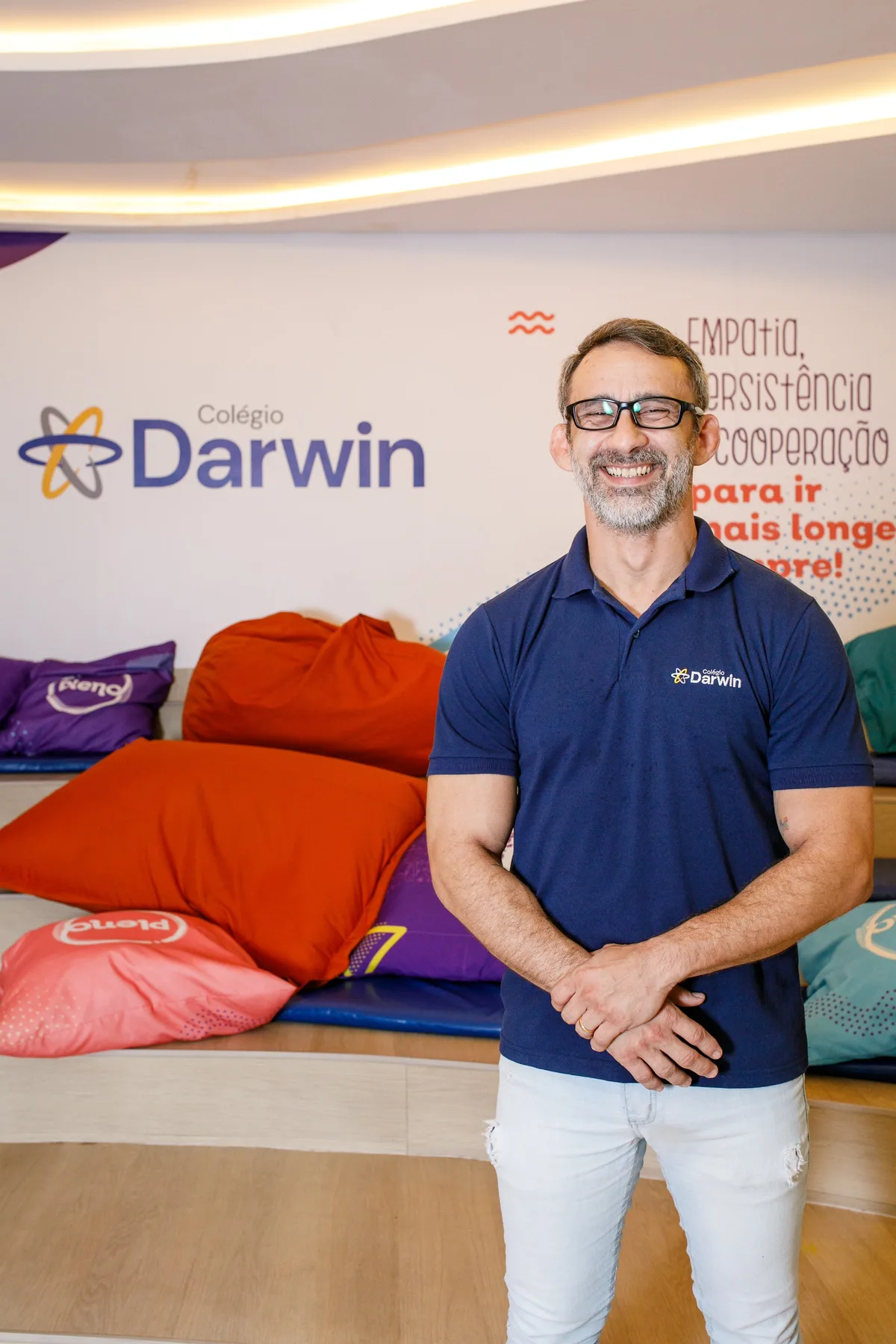 Professor George Mota, do Ensino Médio do Colégio Darwin.